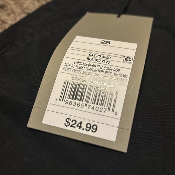 Men shorts - Picture 3 of 3